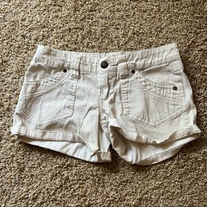 union bay white denim shorts